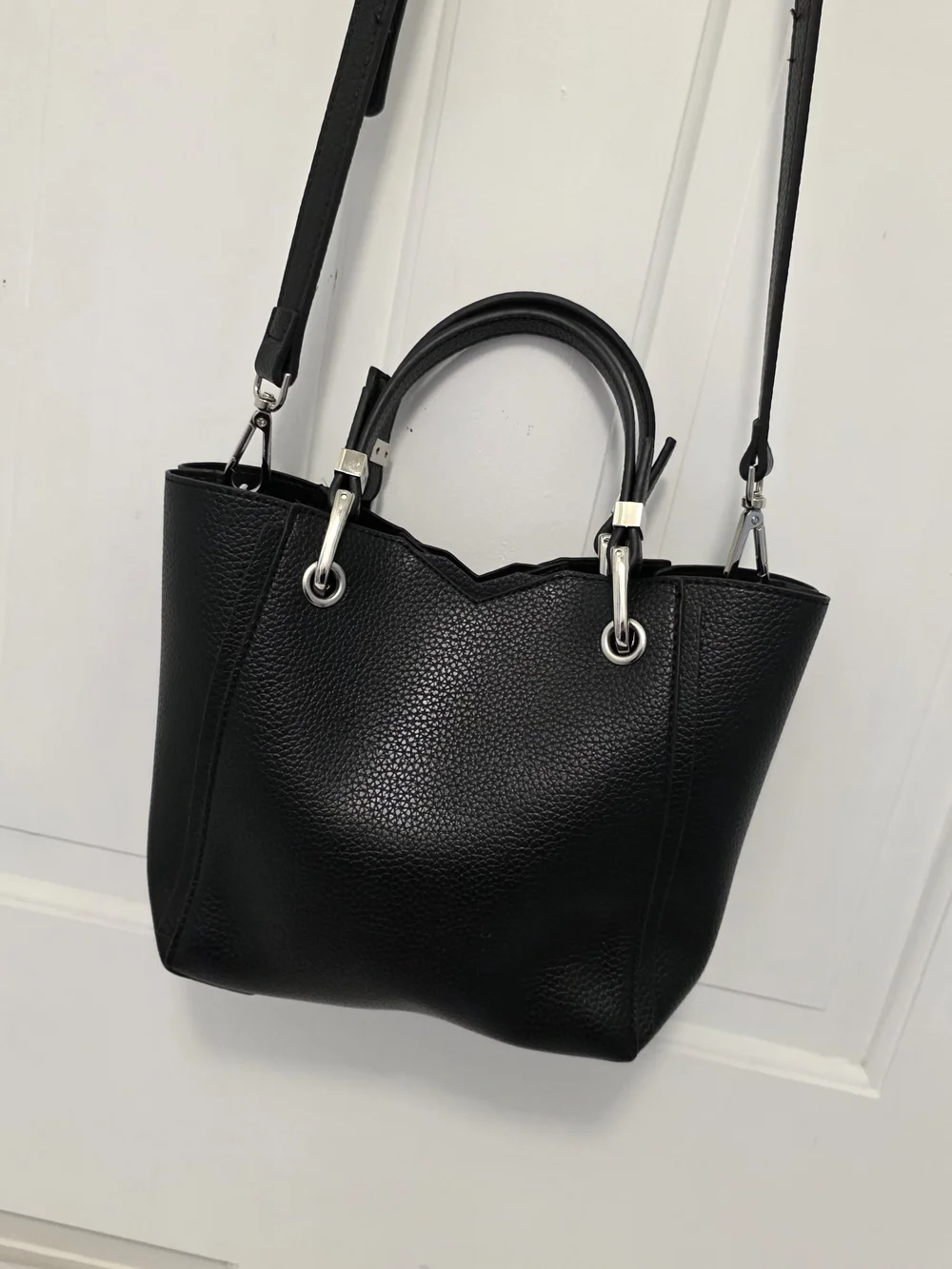 Steve Madden Black Pebble Grain 100% Polyvinyl Bucket/Crossbody Bag